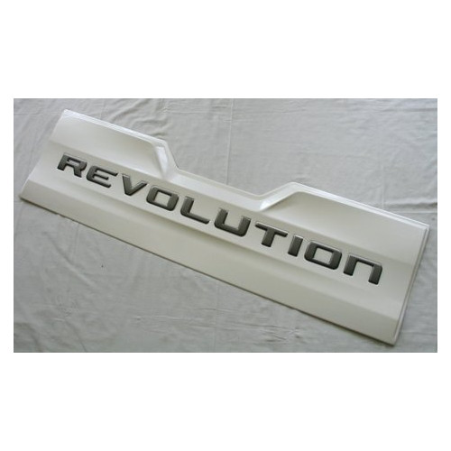 Toyota Hilux Revo 2014 зовнішня накладка на задній борт Revolution біла (TSTYHX-RDG01W) фото №1