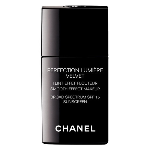 Тональный крем Chanel Perfection Lumiere Velvet 10 - Beige (очень светлый бежевый) фото №7