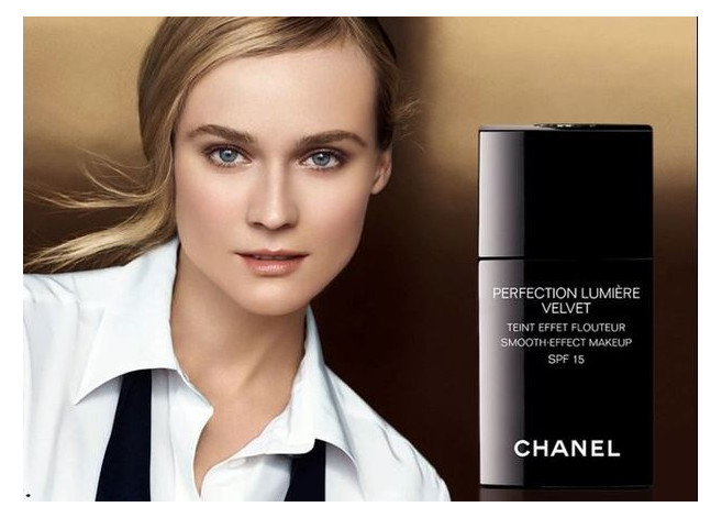 Тональный крем Chanel Perfection Lumiere Velvet 10 - Beige (очень светлый бежевый) фото №5