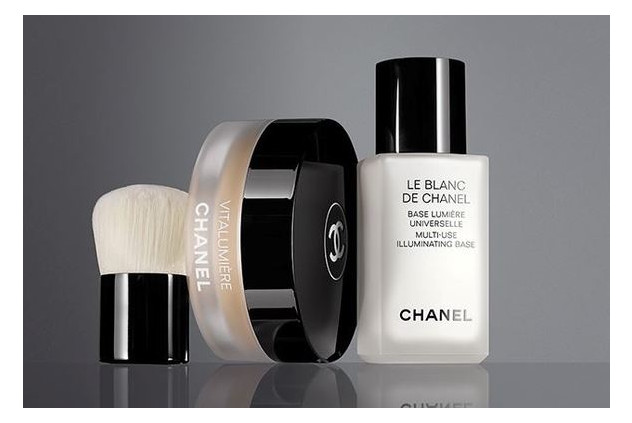 Основа под тональный крем Chanel Le Blanc de Chanel 30 мл фото №2