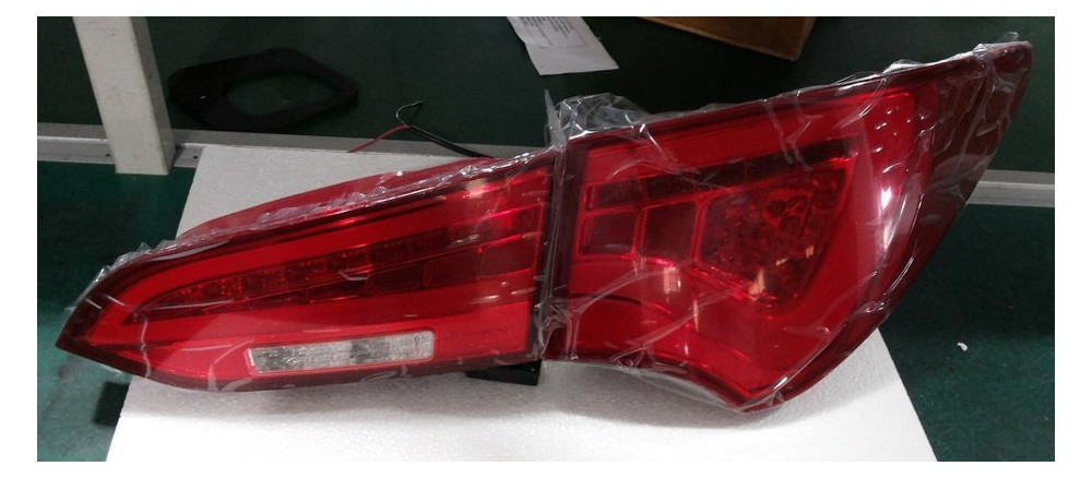 Hyundai Santa Fe 3 оптика LED SuperLux задня світлодіодна альтернативна червона (WH106-R) фото №9