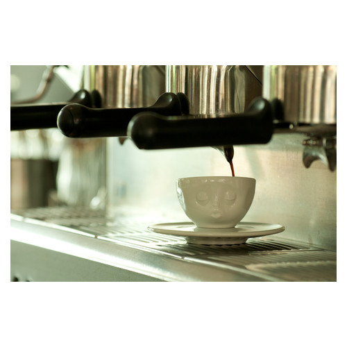Чашка з блюдцем для кави Tassen Поцілунок (200 мл), фарфор фото №1