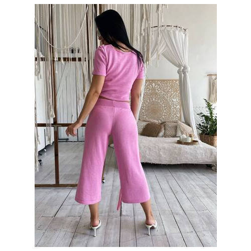 Женский прогулочный костюм New Trend с футболкой и кюлотами розового цвета SKL117-373590 фото №4