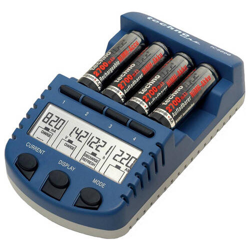 Зарядний пристрій Technoline BC1000 SET акумулятори (BC1000) фото №1