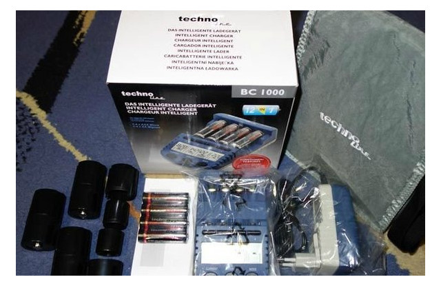 Зарядое устройство Technoline BC-1000 +сумка+АА 2700 4 шт + адаптер R20 4шт фото №4
