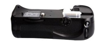 Батарейный блок Meike для Nikon D300, D300S, D700 (Nikon MB-D10) фото №1