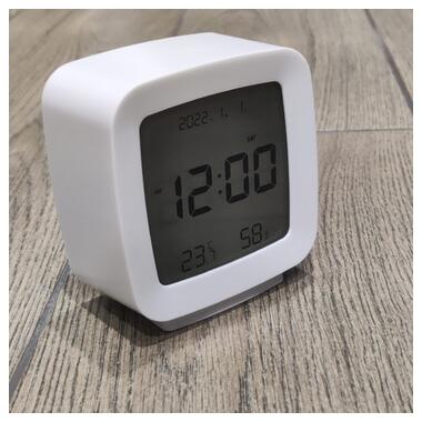 Сучасний настільний годинник-будильник із термометром і гігрометром AngCan QH-8006 White фото №7