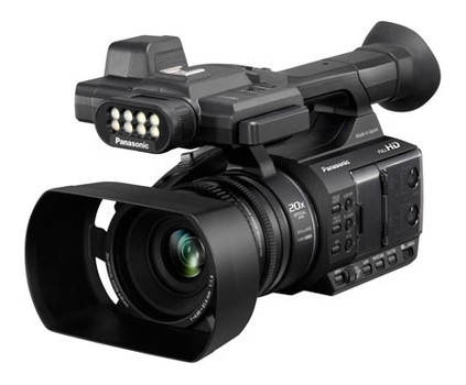 Цифровая видеокамера Panasonic AG-AC30EJ фото №1