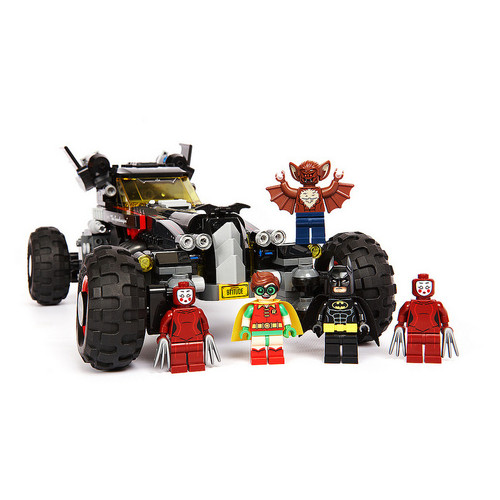 Конструктор Lego The Batman Бэтмобиль (70905) фото №1