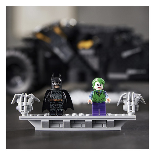 Конструктор Lego DC Batman Бетмобіль Тумблер (76240) фото №7