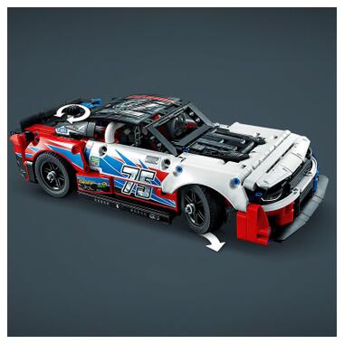 Конструктор Lego Technic NASCAR Next Gen Chevrolet Camaro ZL1 (42153) фото №4