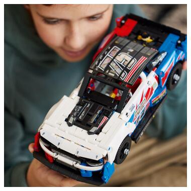 Конструктор Lego Technic NASCAR Next Gen Chevrolet Camaro ZL1 (42153) фото №5