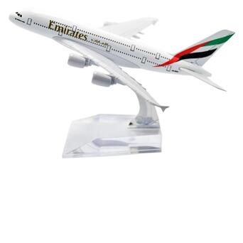 Модель пасажирський літак Airbus A380 Emirates 20см Geek-Point фото №1