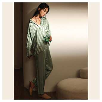 Атласна піжама костюм у смужку Едем JULYS SONG розмір XL 48 оливковий фото №8