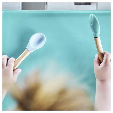 Набір дитячого посуду MinikOiOi Dig In - Bubble Beige ложка та виделка силіконові (101060060) фото №5