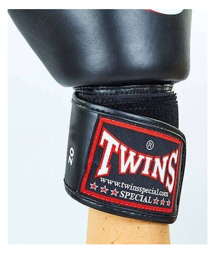 Боксерські рукавички Twins FBGV-25 16oz Чорний (37426025) фото №2
