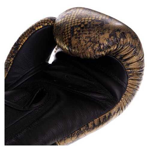 Боксерські рукавички шкіряні Top King Boxing Super Snake TKBGSS-0218oz Чорно-золотий (37551023) фото №4